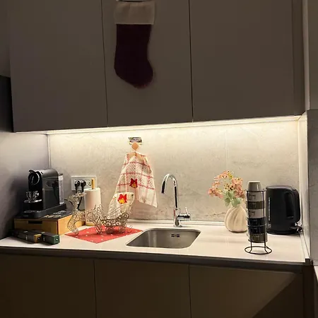 Waterfront - Na Vodi Scala *